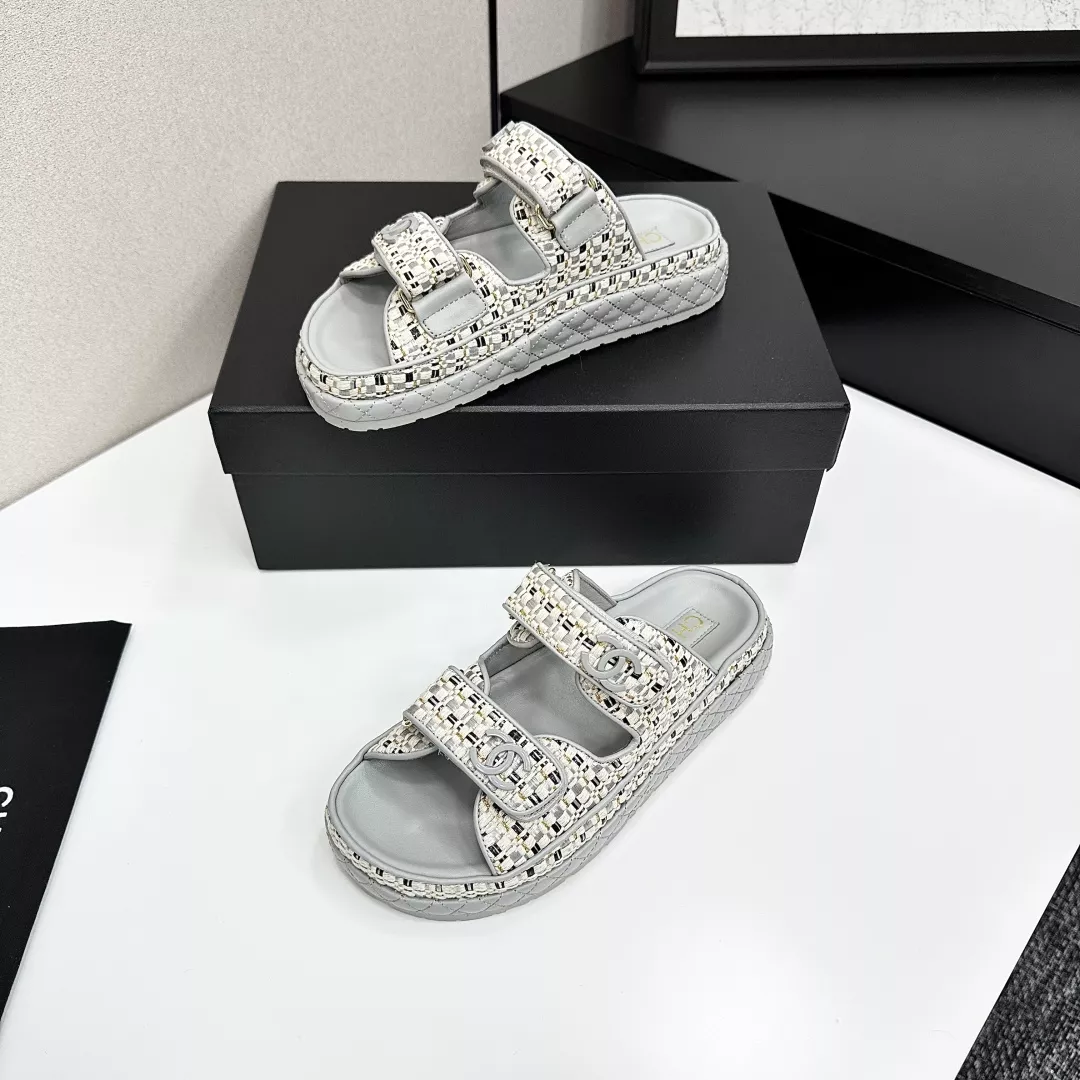 Chanel Slippers For Women Lightweight 1535