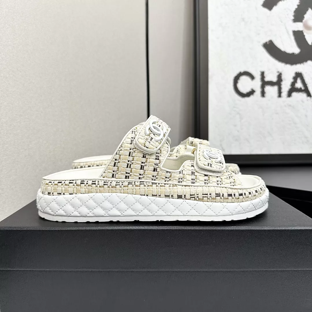 Chanel Slippers For Women Lightweight 1535