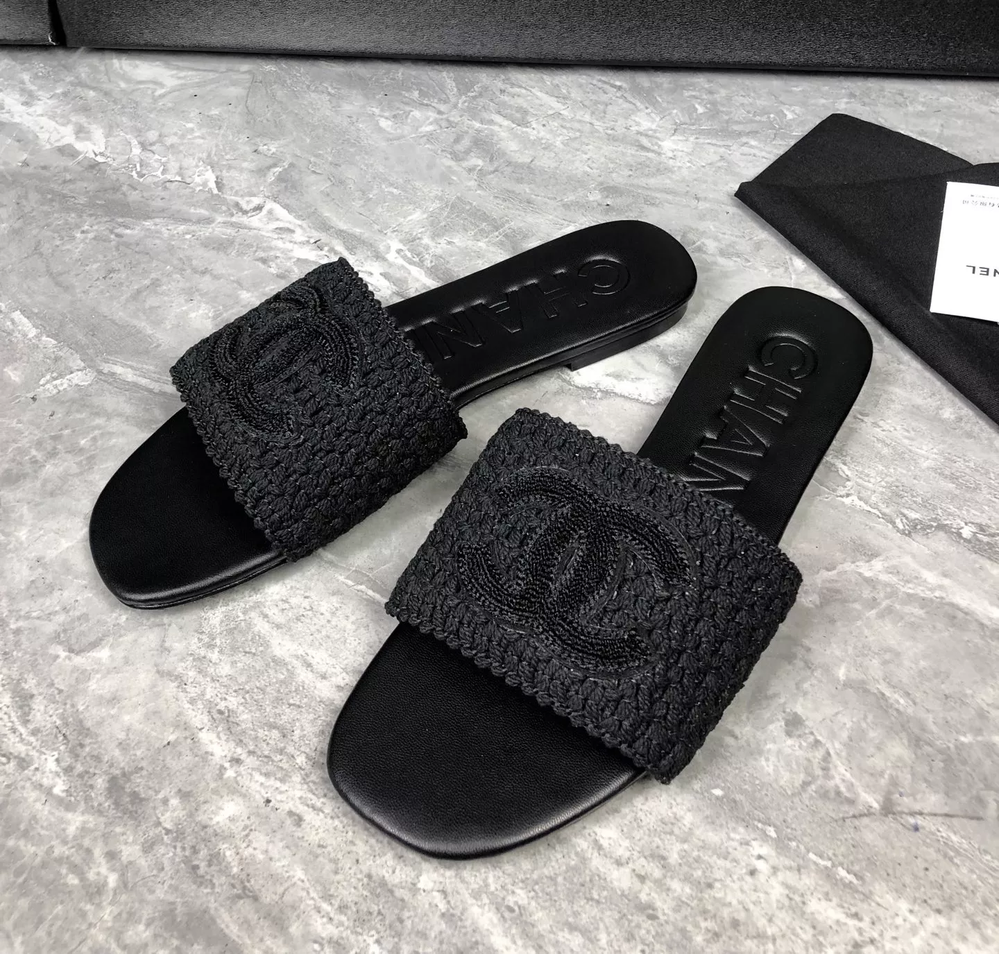 Chanel Slippers For Women Minimalist 8140