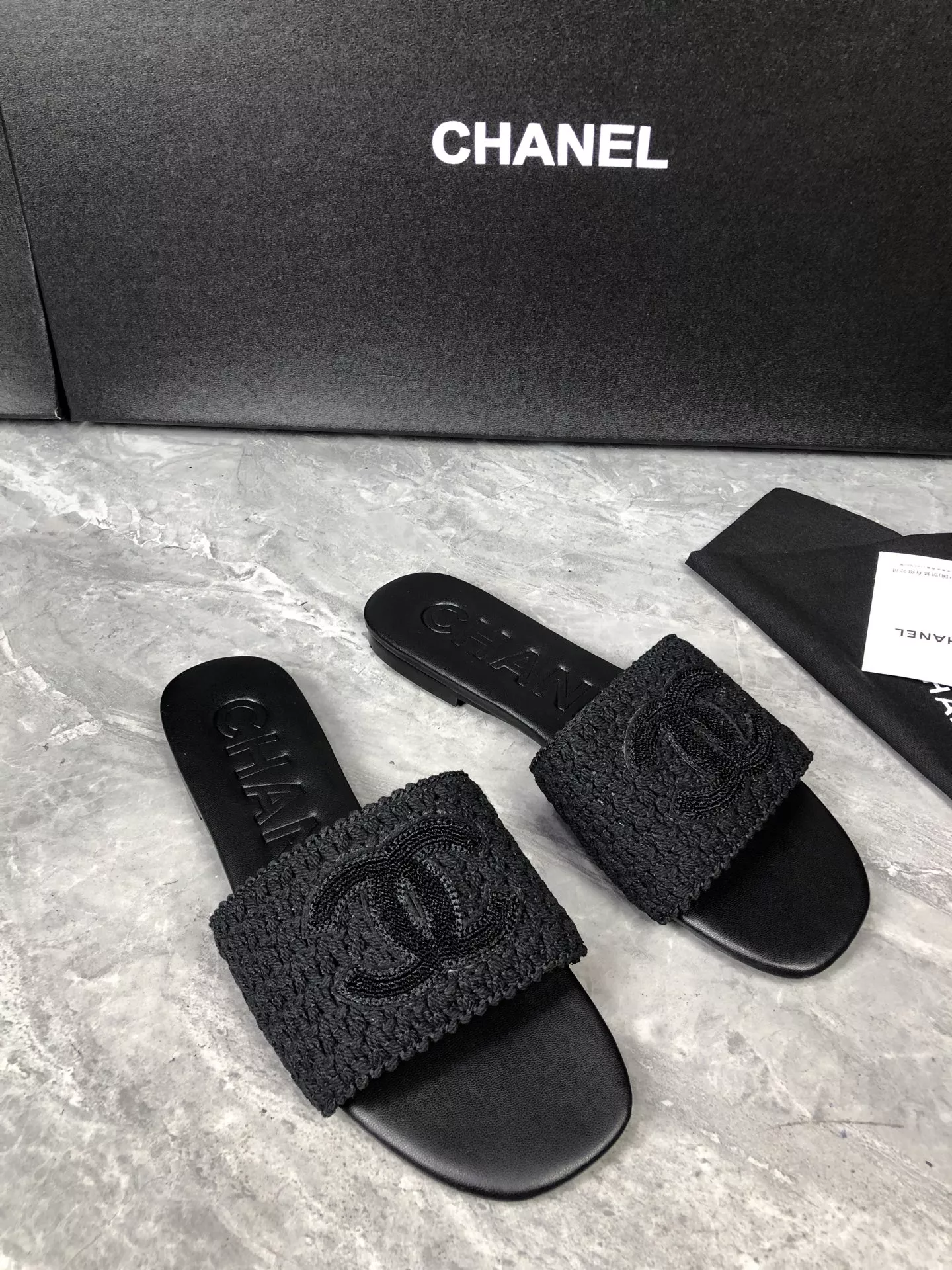 Chanel Slippers For Women Minimalist 8140