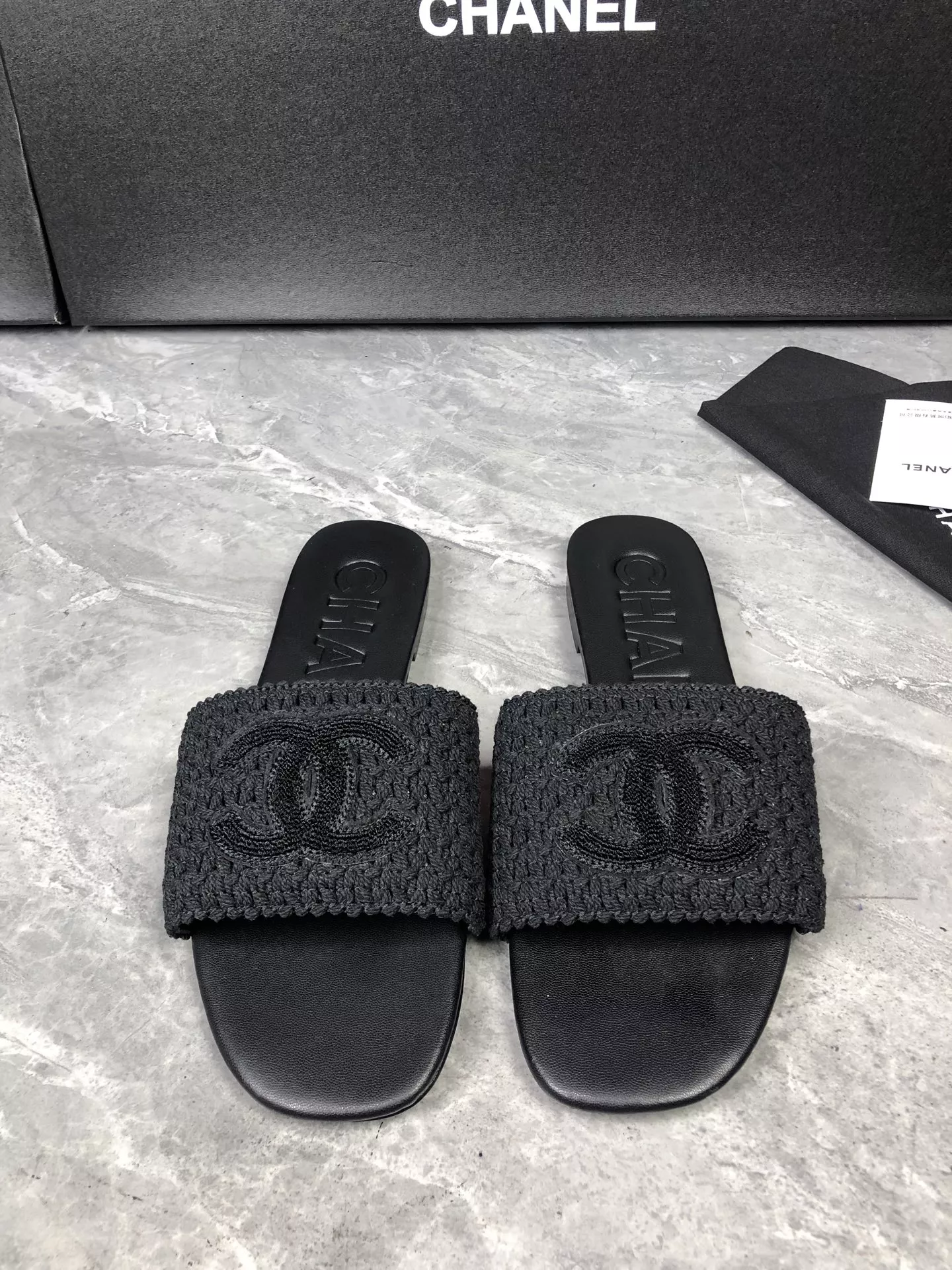 Chanel Slippers For Women Minimalist 8140