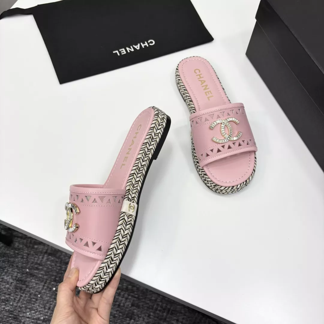 Chanel Slippers For Women Modern 2461