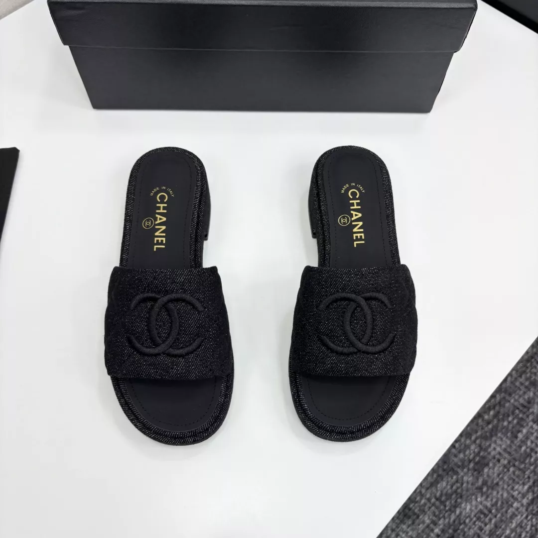 Chanel Slippers For Women Practical 2723