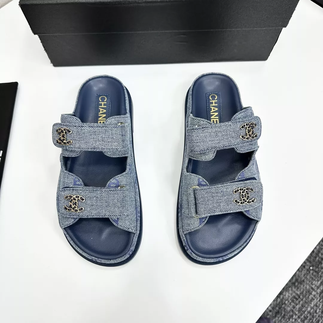 Chanel Slippers For Women StreetReady 6179