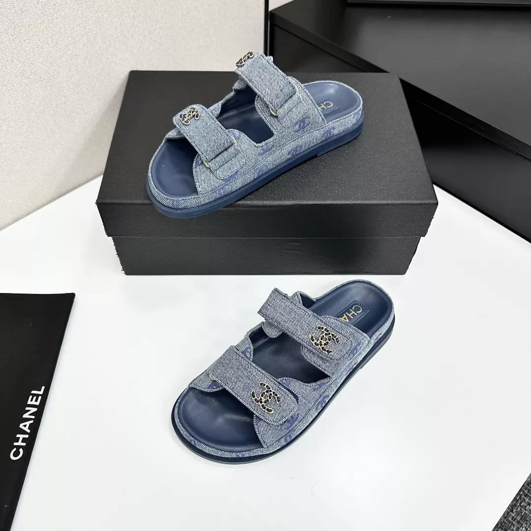 Chanel Slippers For Women StreetReady 6179