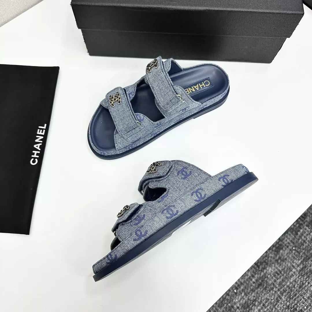 Chanel Slippers For Women StreetReady 6179