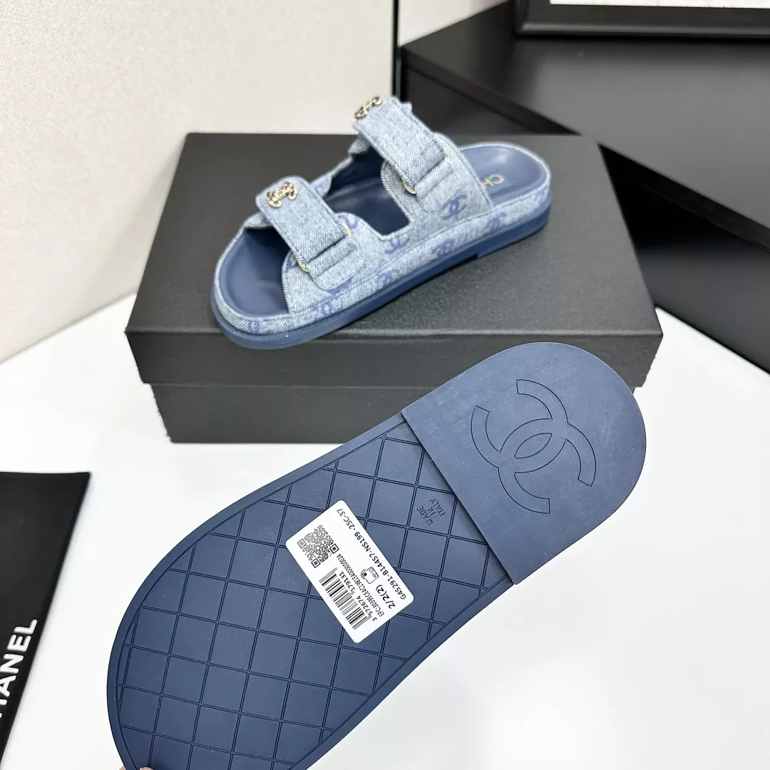 Chanel Slippers For Women StreetReady 6179