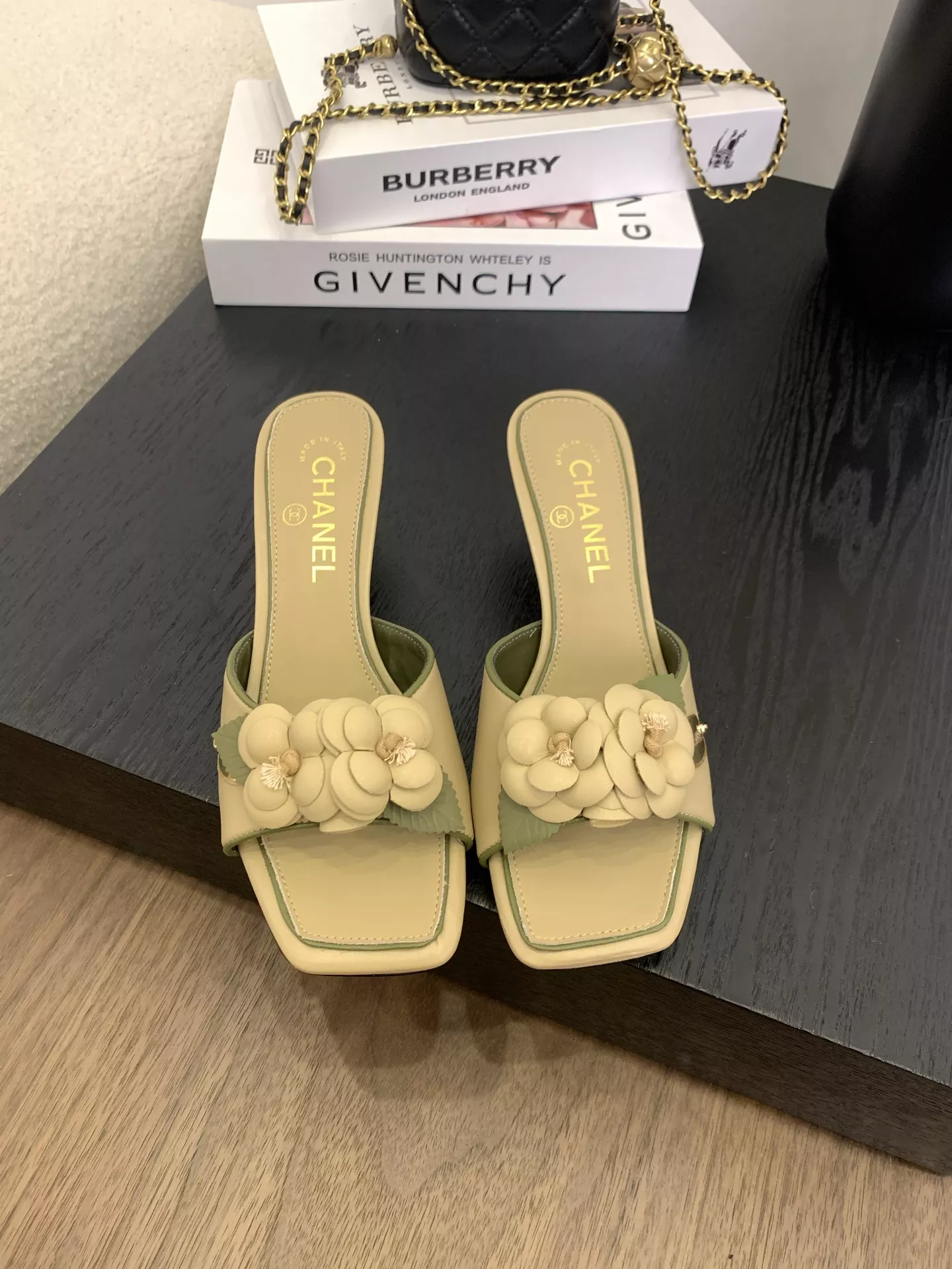Chanel Slippers For Women Timeless 2938