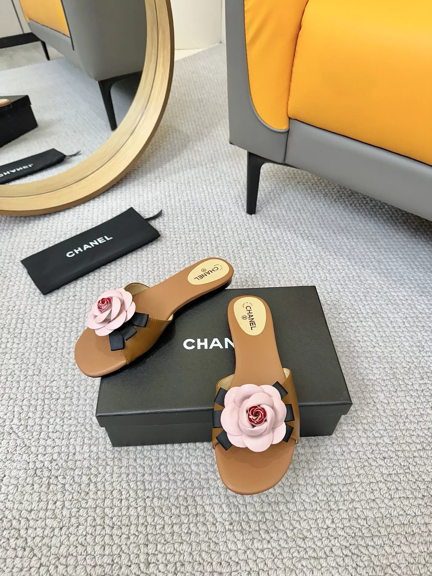 Chanel Slippers For Women Timeless 8136