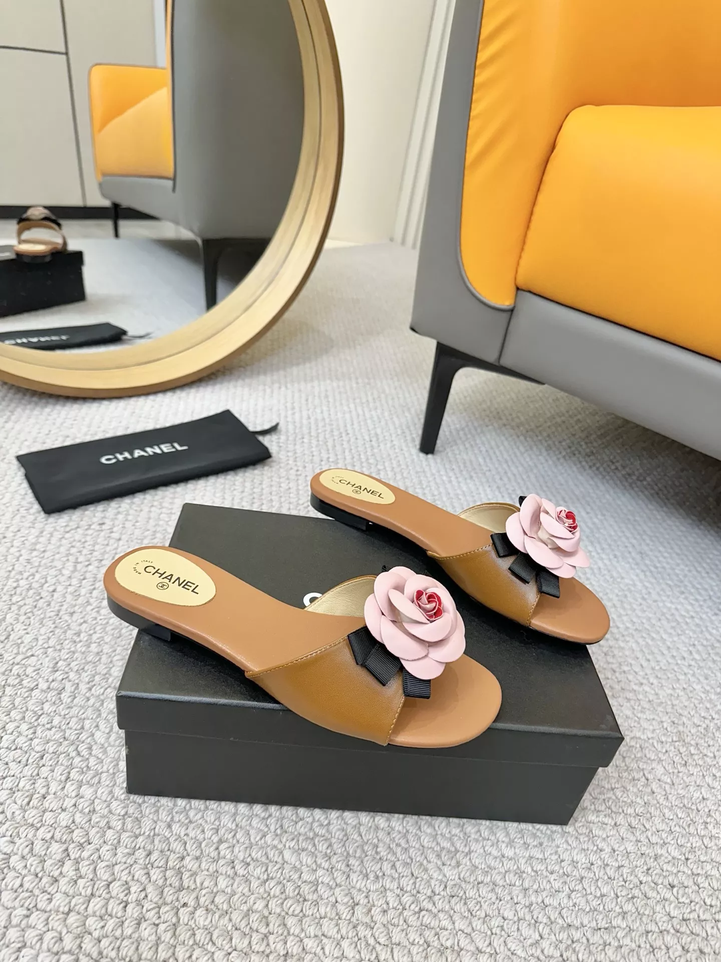 Chanel Slippers For Women Timeless 8136
