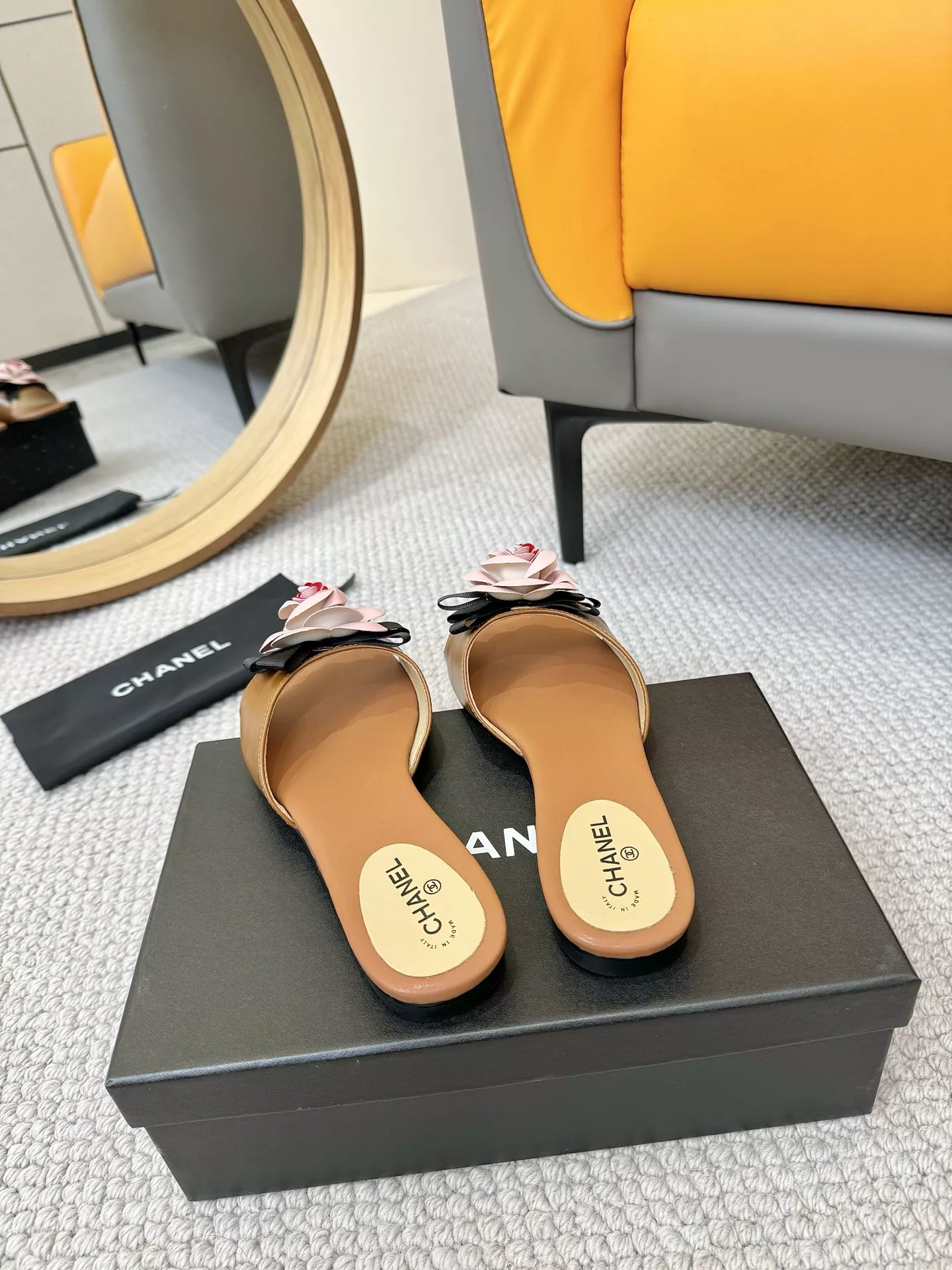 Chanel Slippers For Women Timeless 8136