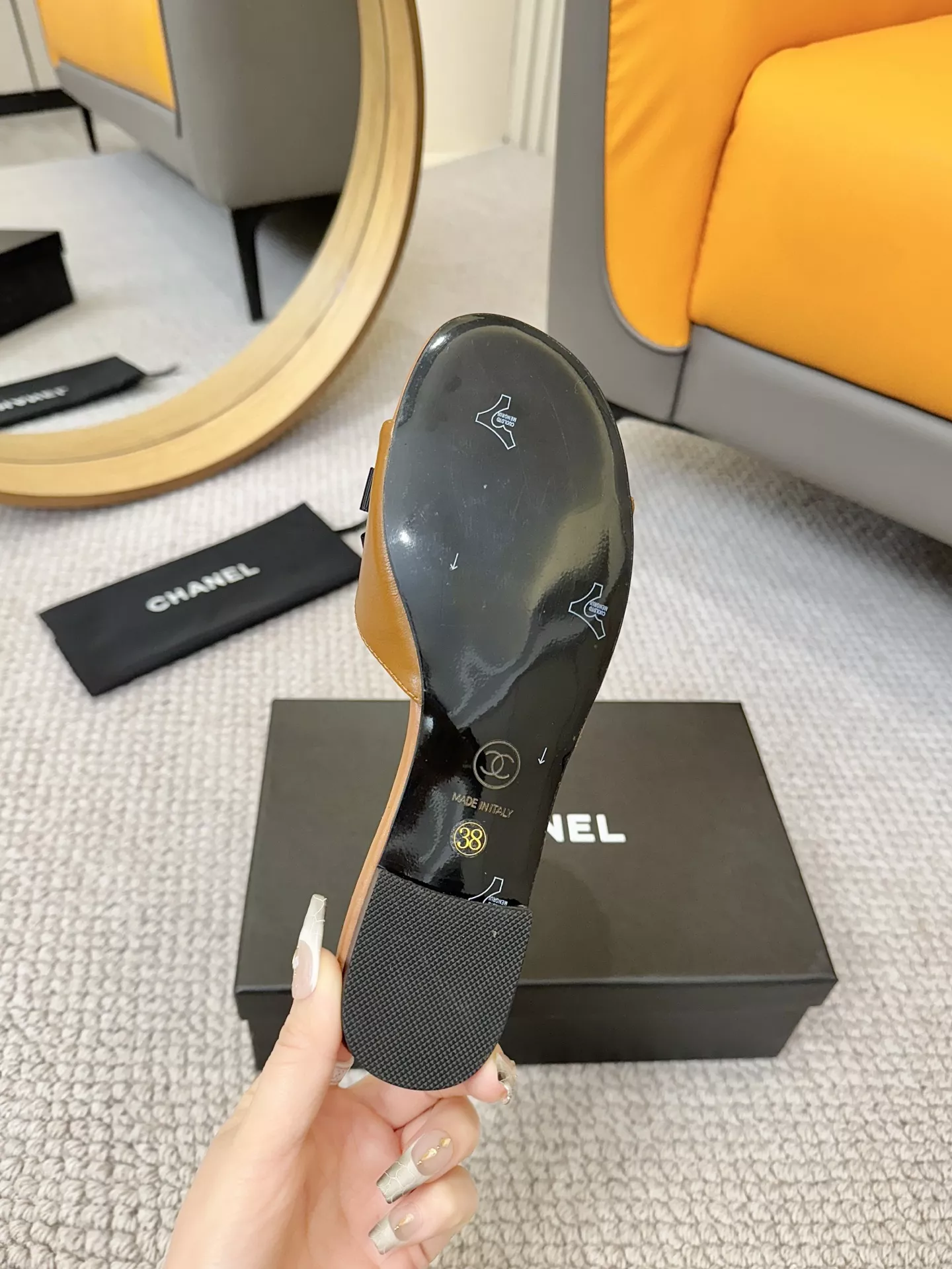 Chanel Slippers For Women Timeless 8136
