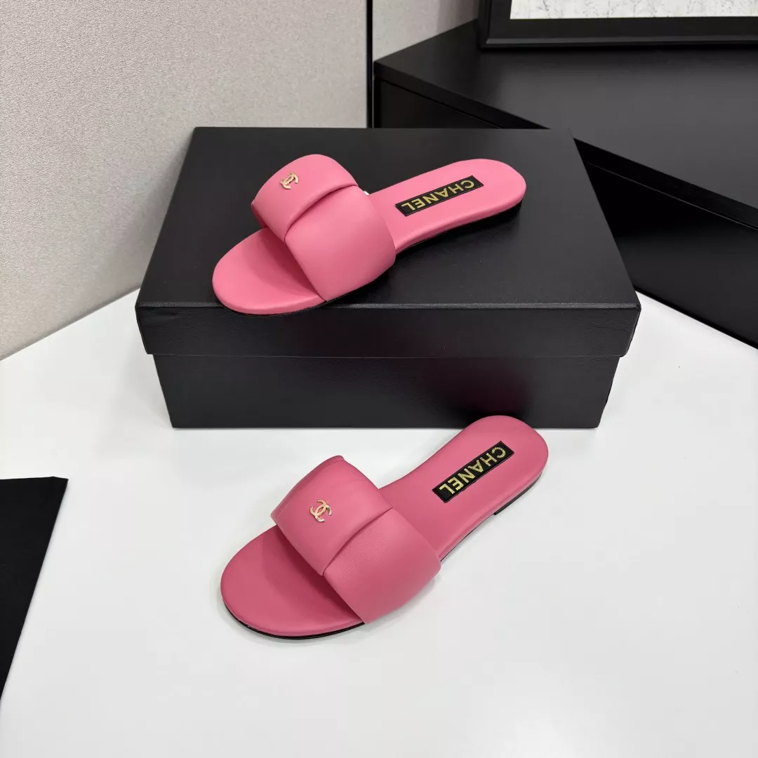 Chanel Slippers For Women UrbanStyle 9772