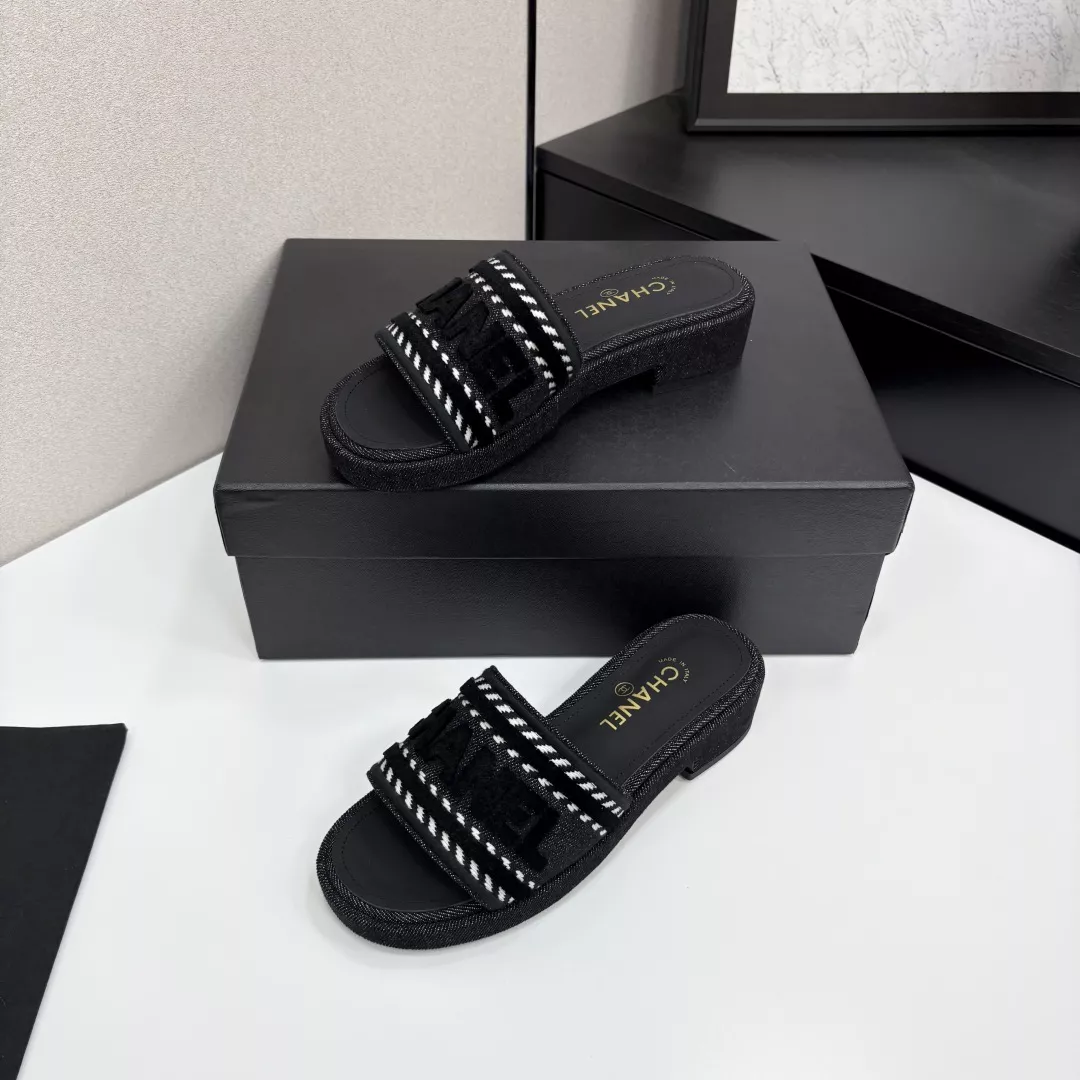 Chanel Slippers For Women Vibrant 5853