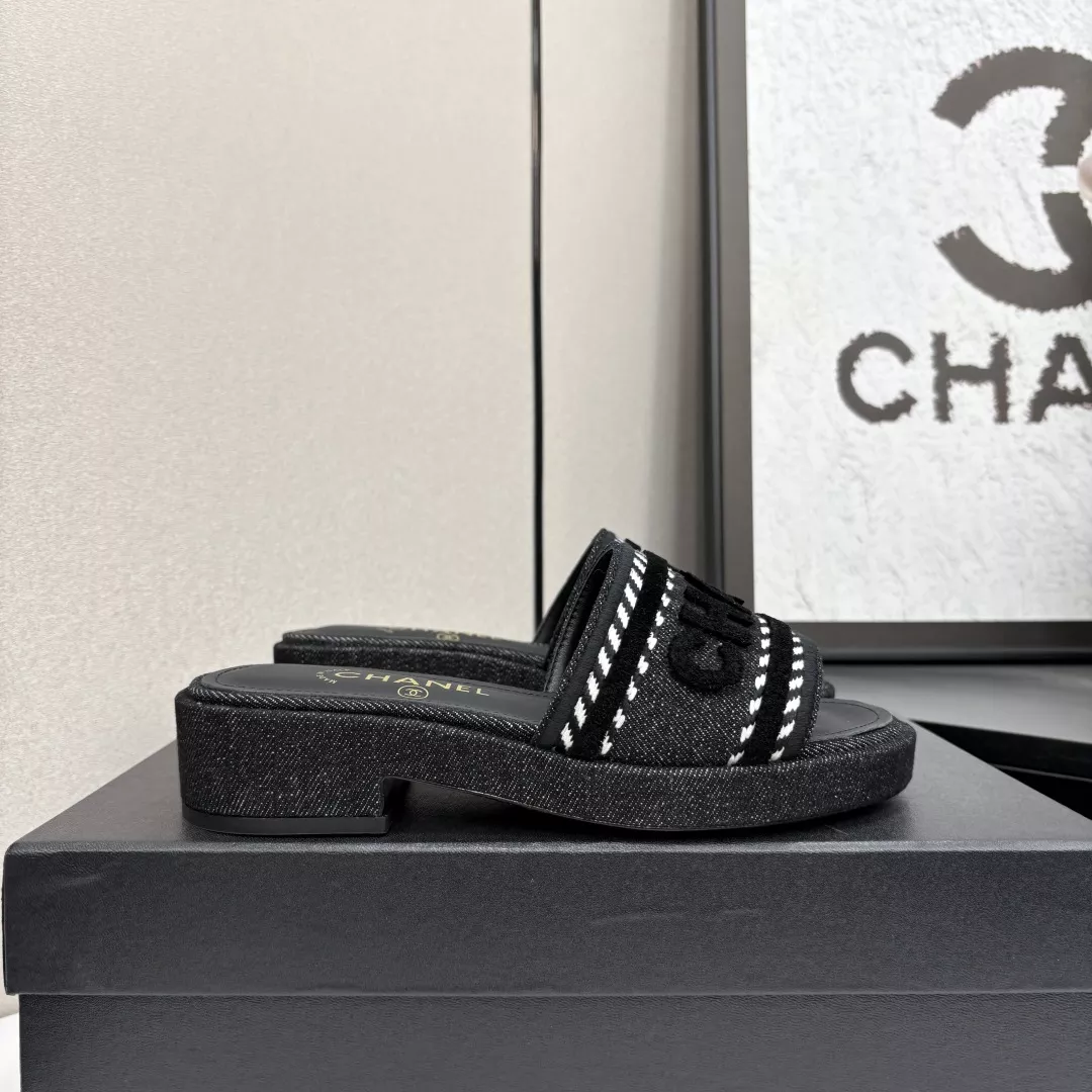 Chanel Slippers For Women Vibrant 5853