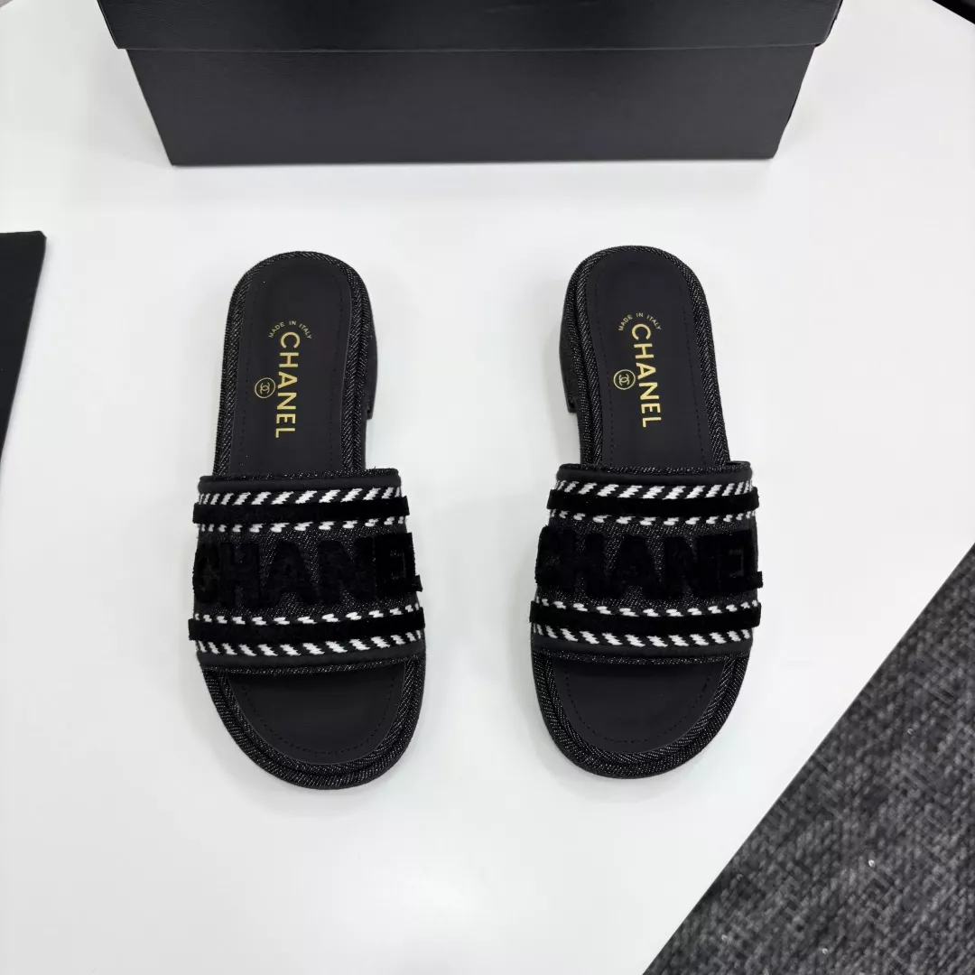Chanel Slippers For Women Vibrant 5853