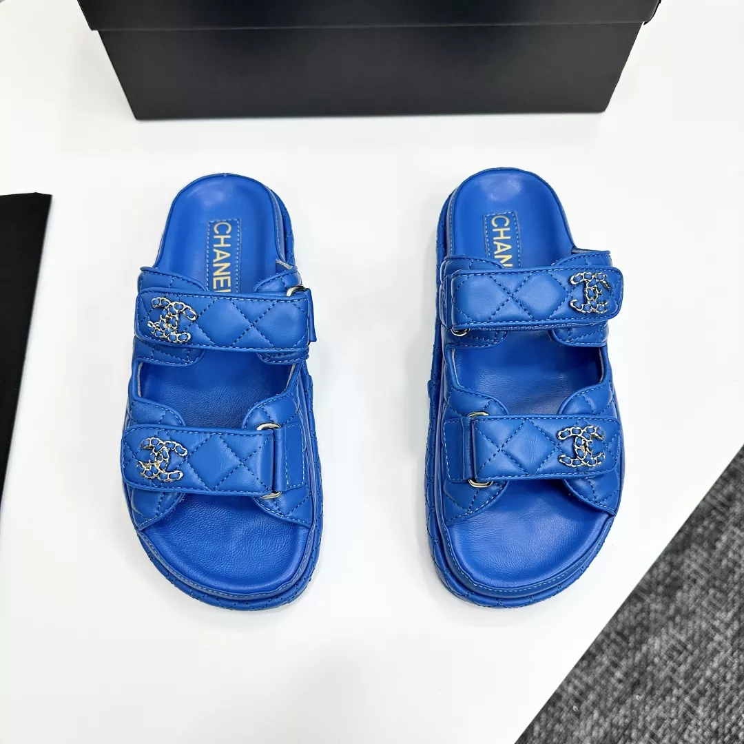 Chanel Slippers For Women Vibrant 6392