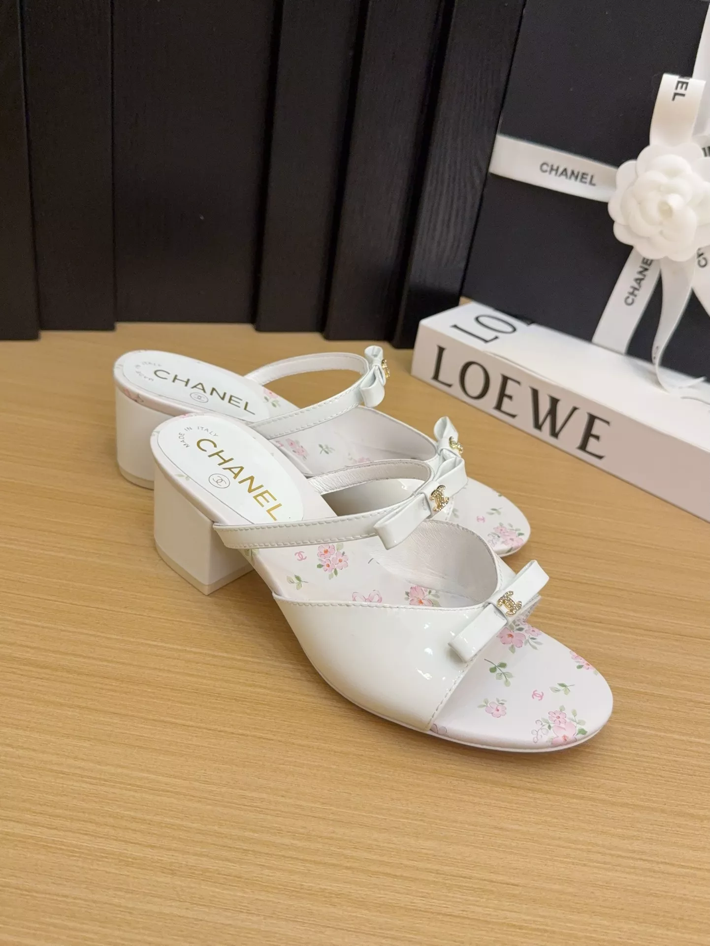 Chanel Slippers For Women WellDesigned 6247