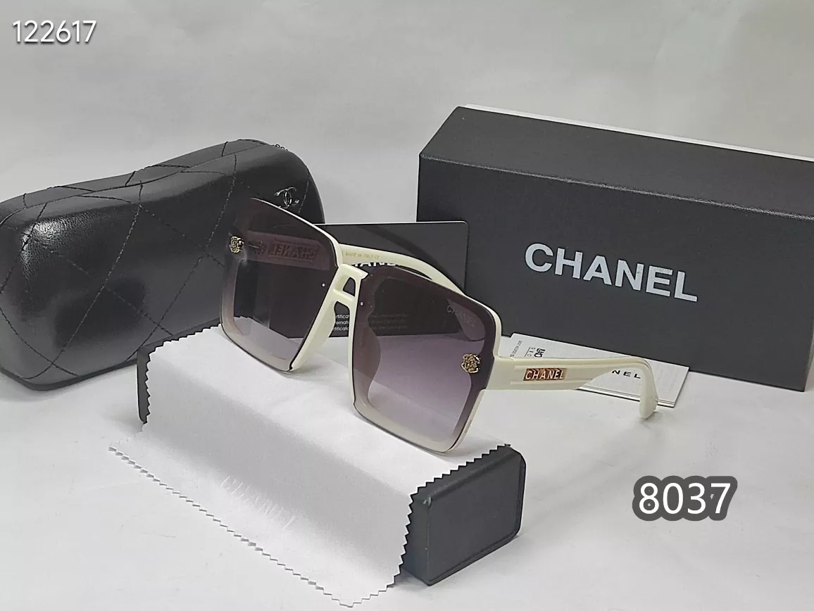 Chanel Sunglasses EasyMatch 2732