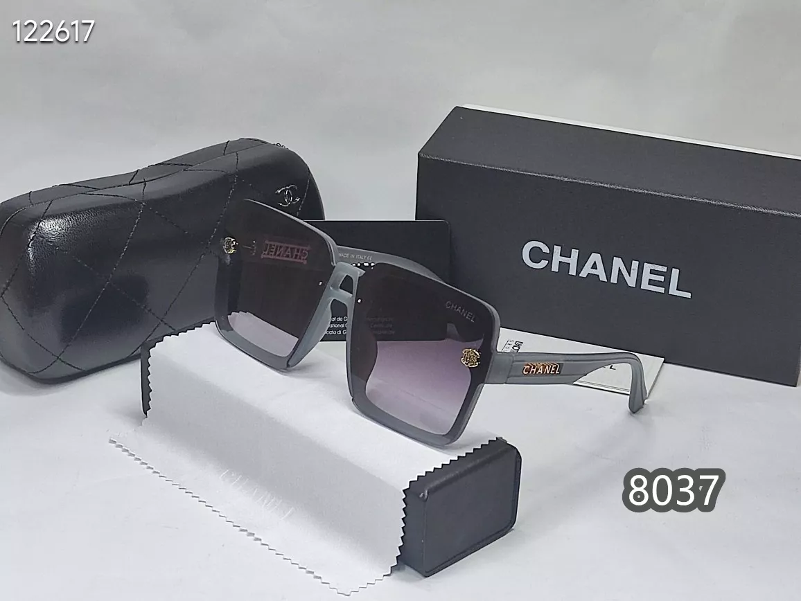 Chanel Sunglasses EasyMatch 5440