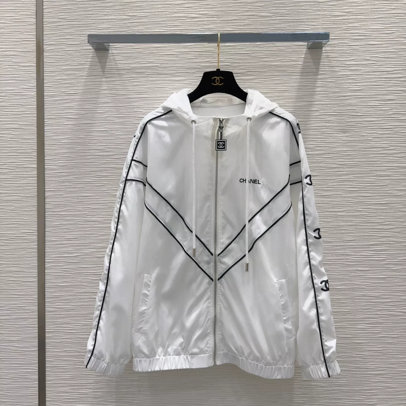 Chanel Tracksuits Long Sleeved For Women Comfortable 3067