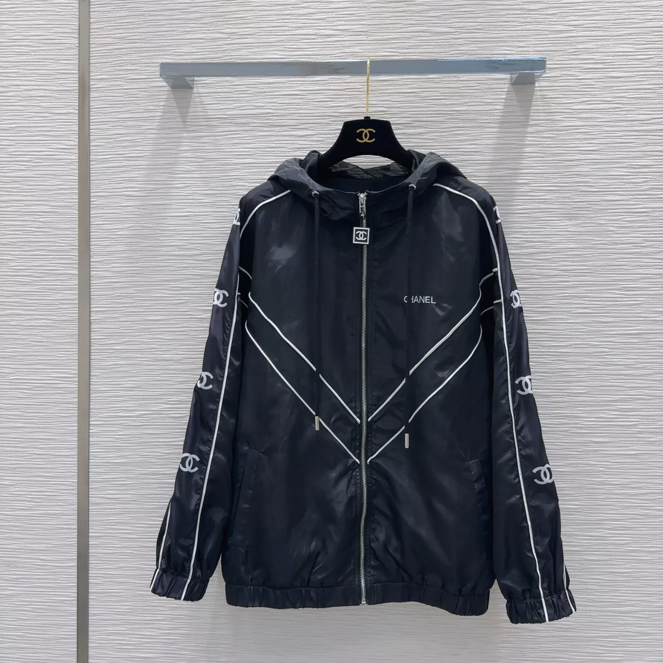 Chanel Tracksuits Long Sleeved For Women Fashionable 5634