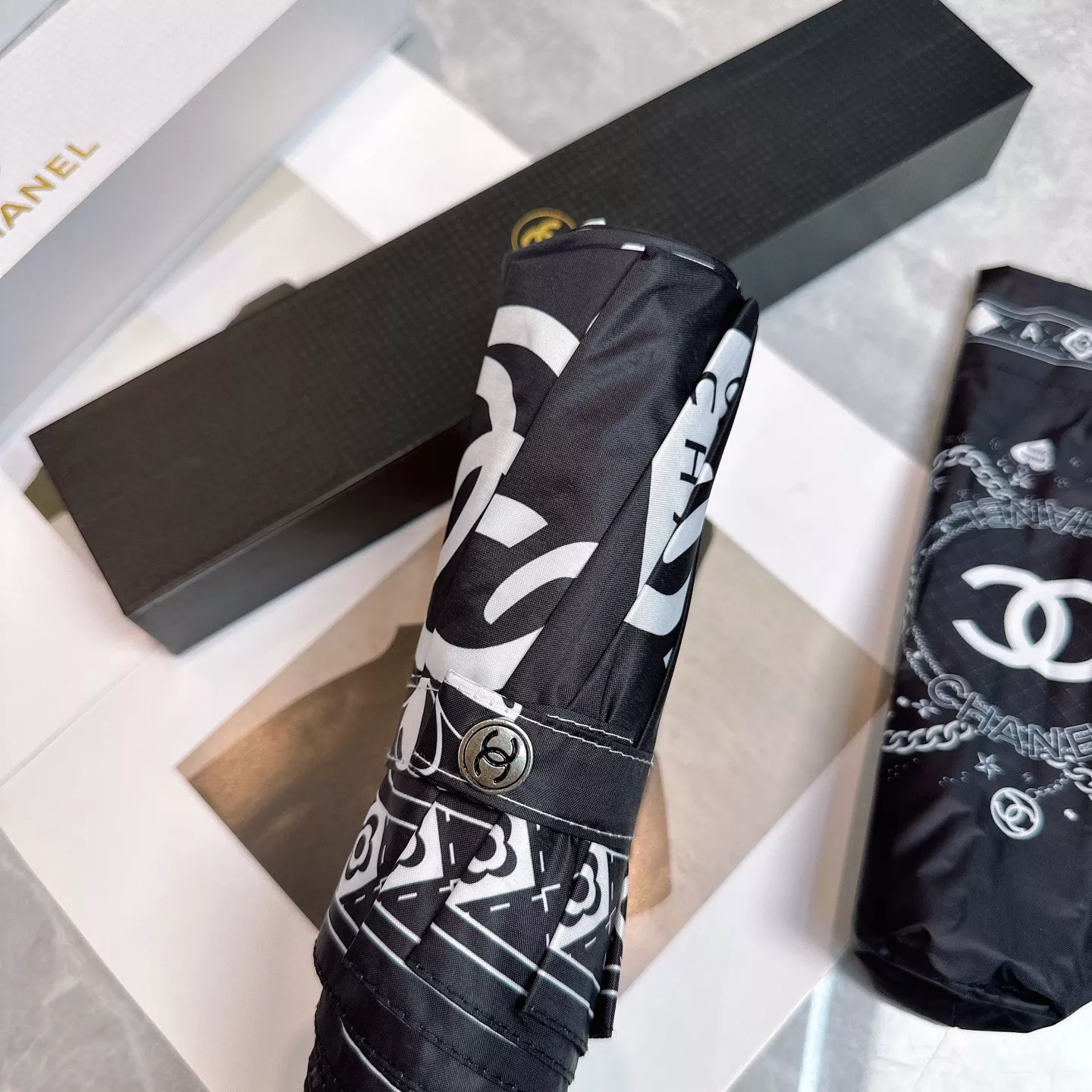 Chanel Umbrellas Classic 5499