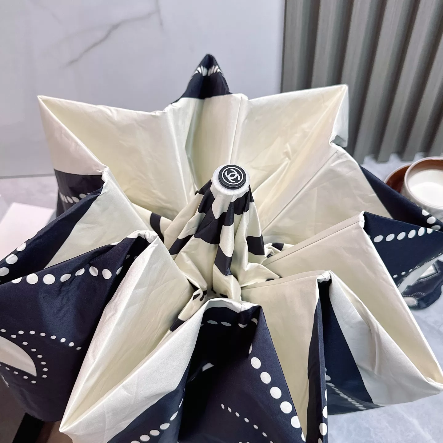 Chanel Umbrellas Cozy 7972