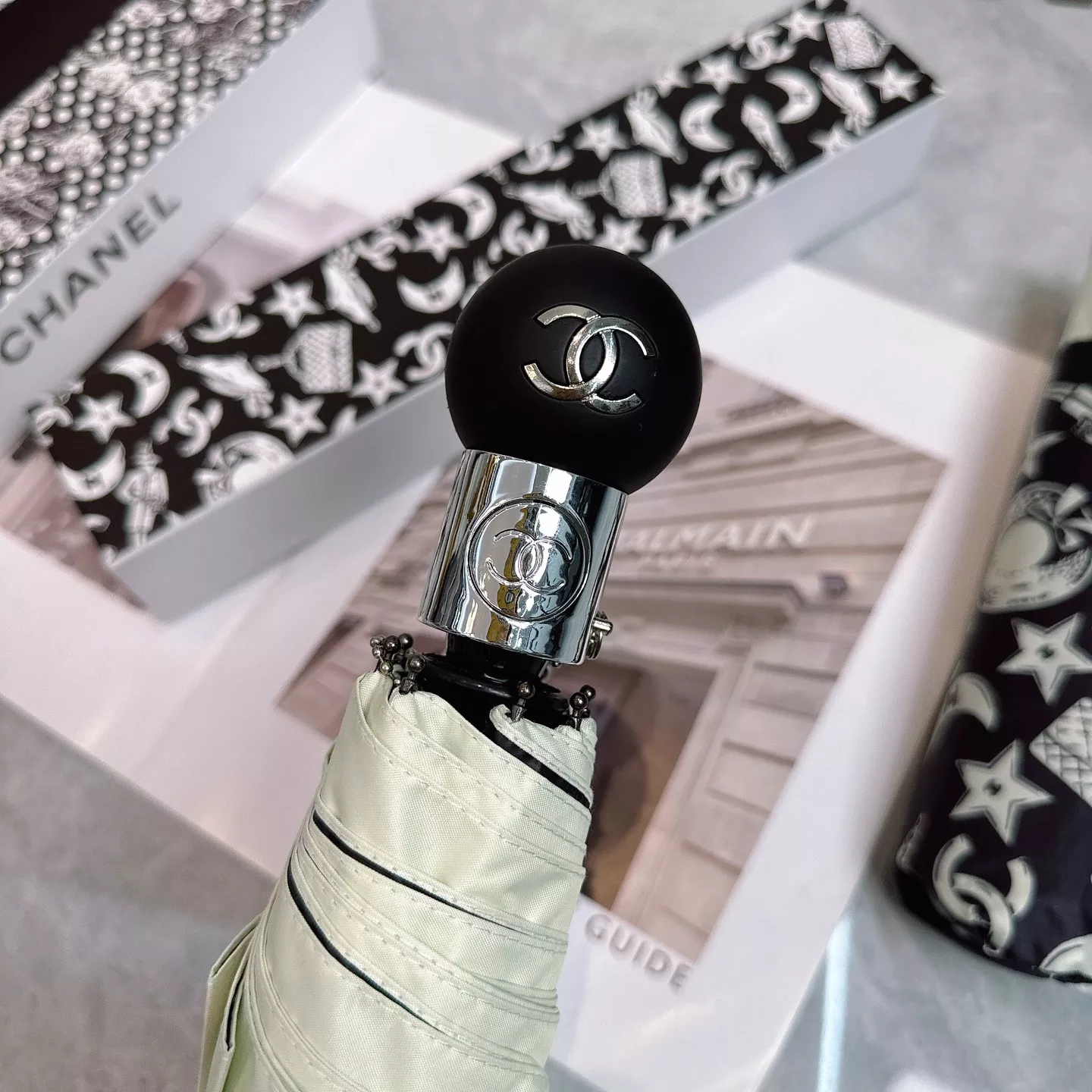 Chanel Umbrellas ModernLook 2577