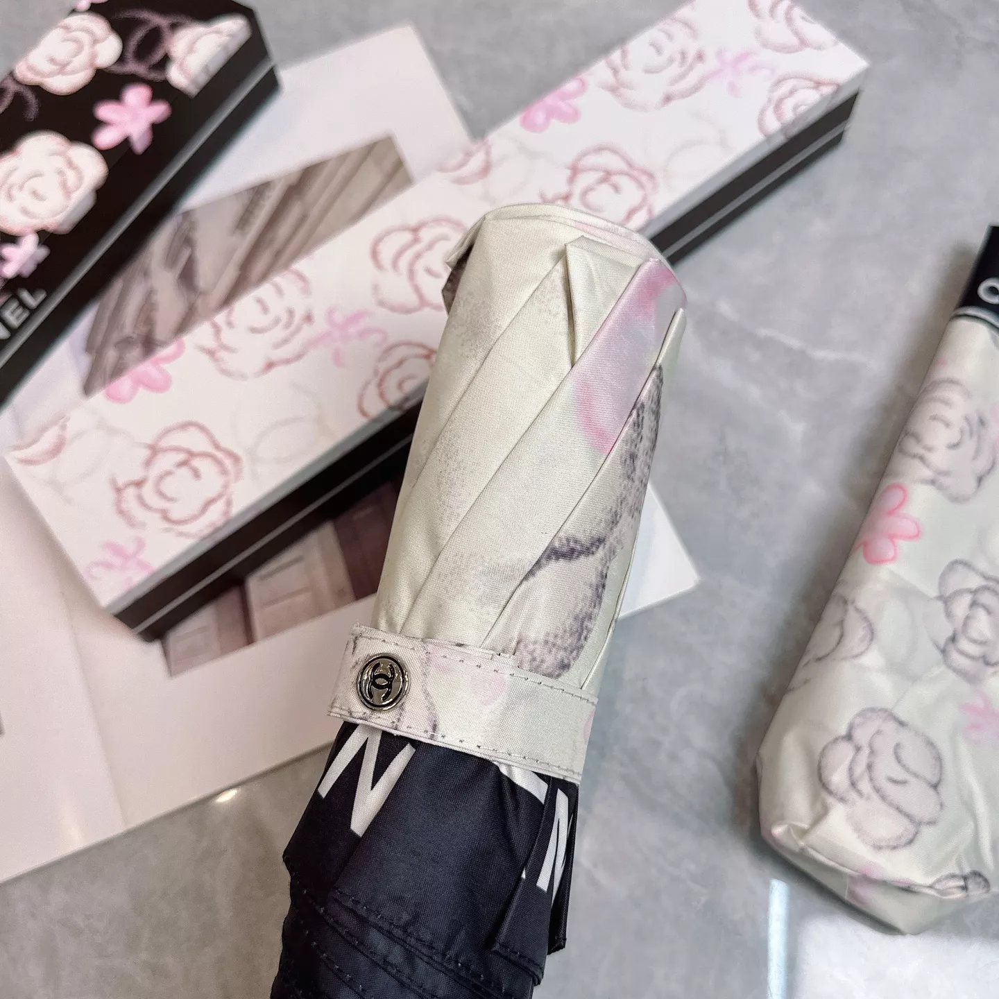 Chanel Umbrellas Resilient 4118