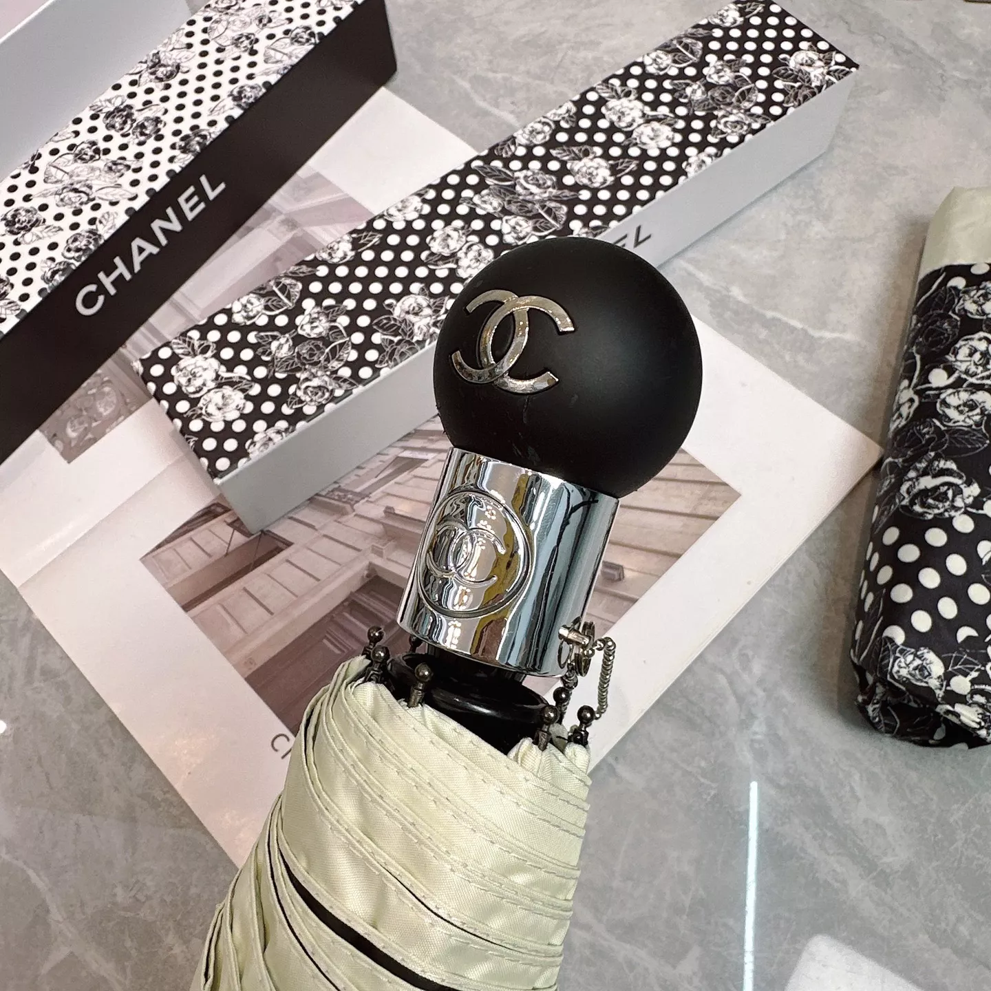 Chanel Umbrellas Soft 7408