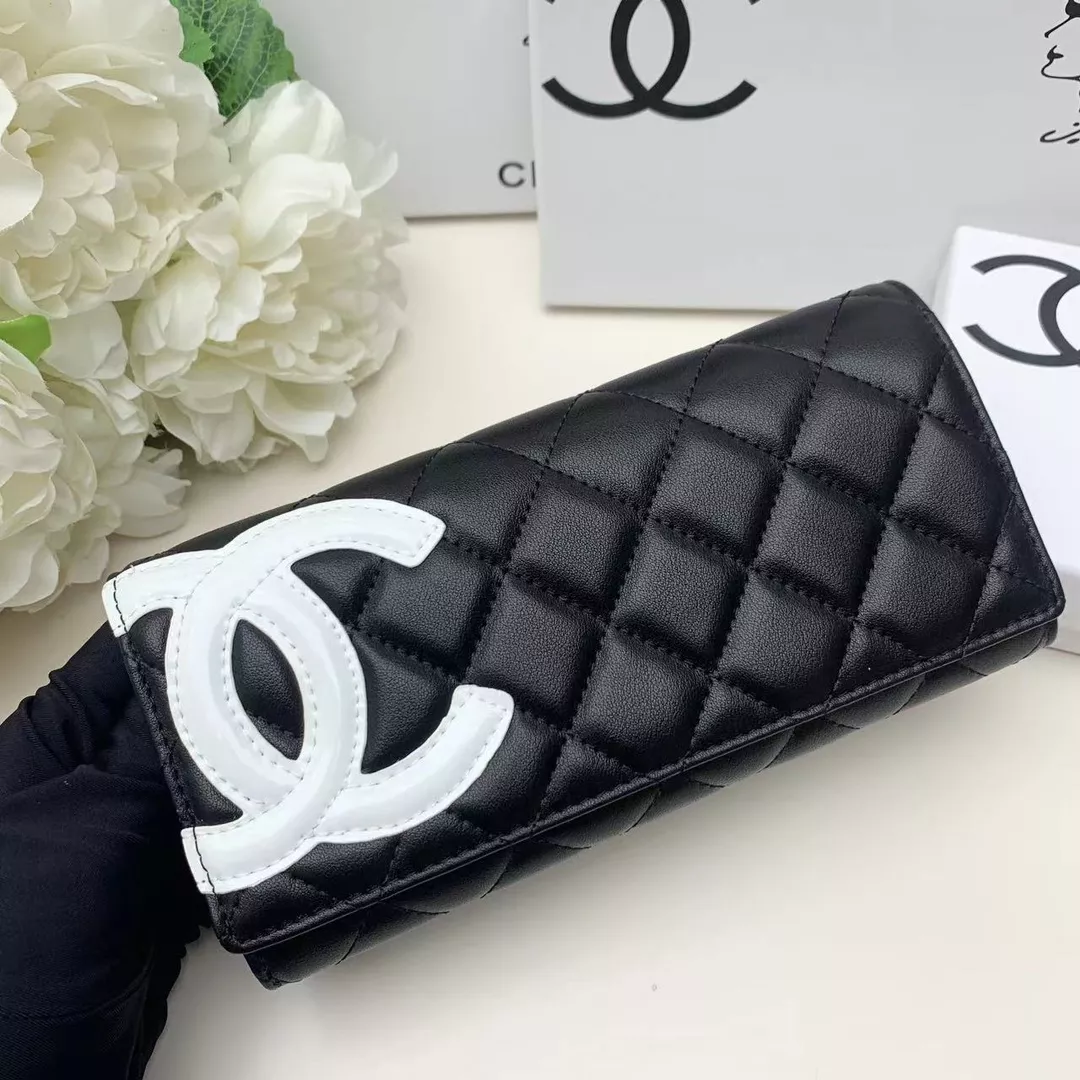 Chanel Wallets Vibrant 8343