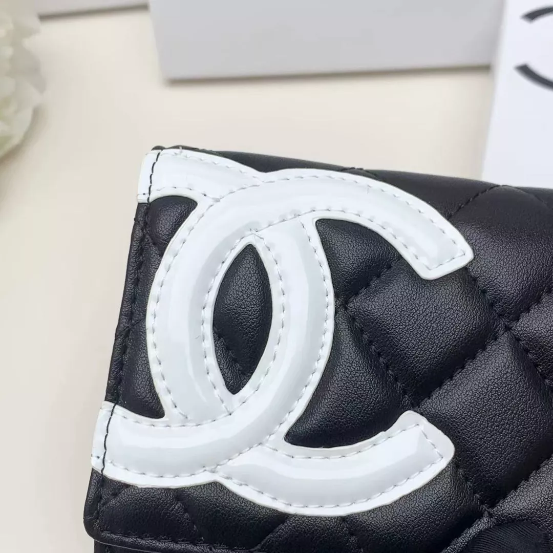 Chanel Wallets Vibrant 8343