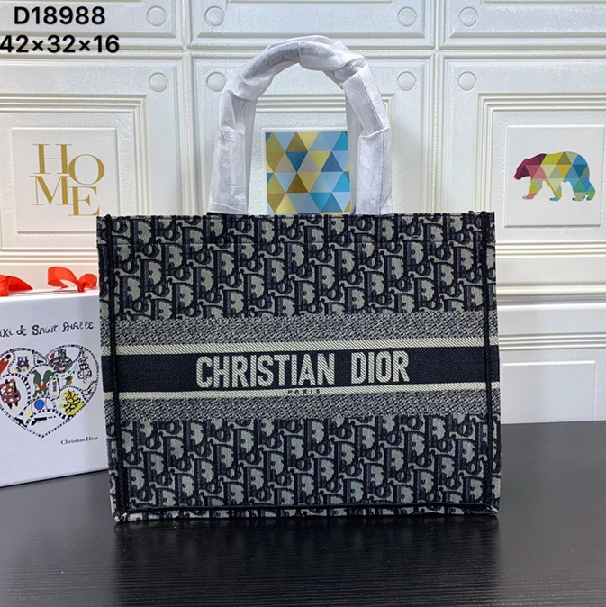 Christian Dior AAA Handbags Compact 5868