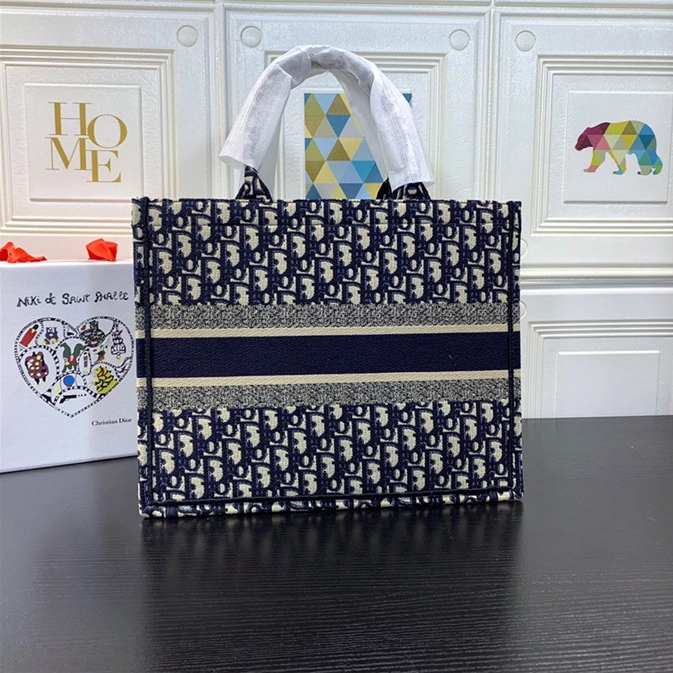 Christian Dior AAA Handbags Flexible 9237