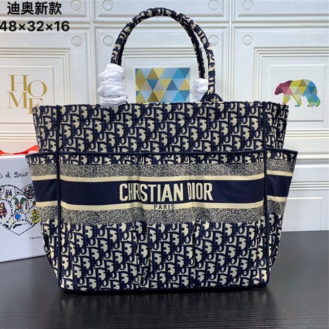 Christian Dior AAA Handbags Minimalist 3918
