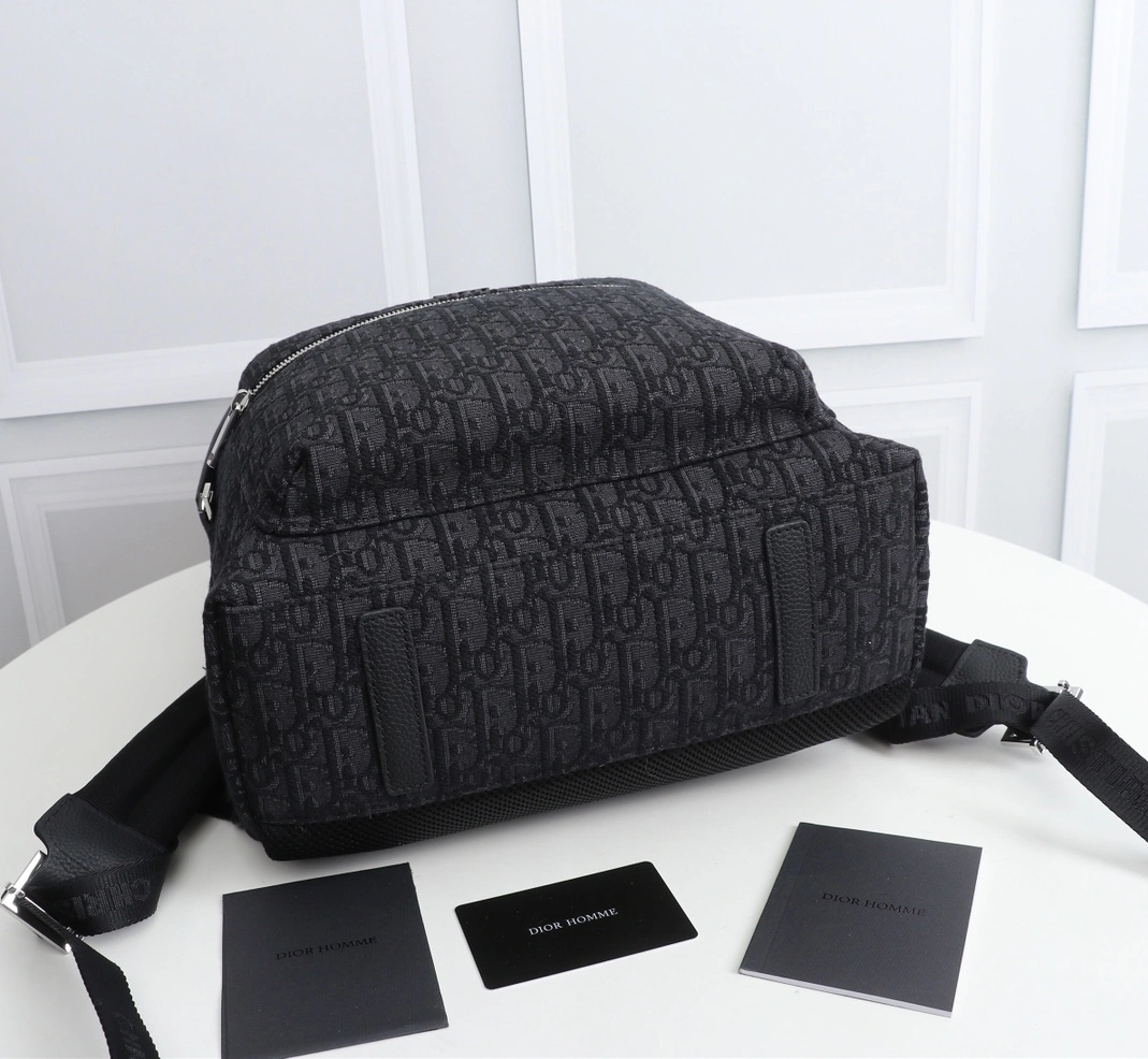 Christian Dior AAA Man Backpacks BestValue 433