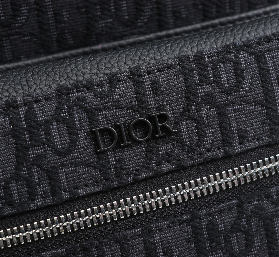 Christian Dior AAA Man Backpacks BestValue 433