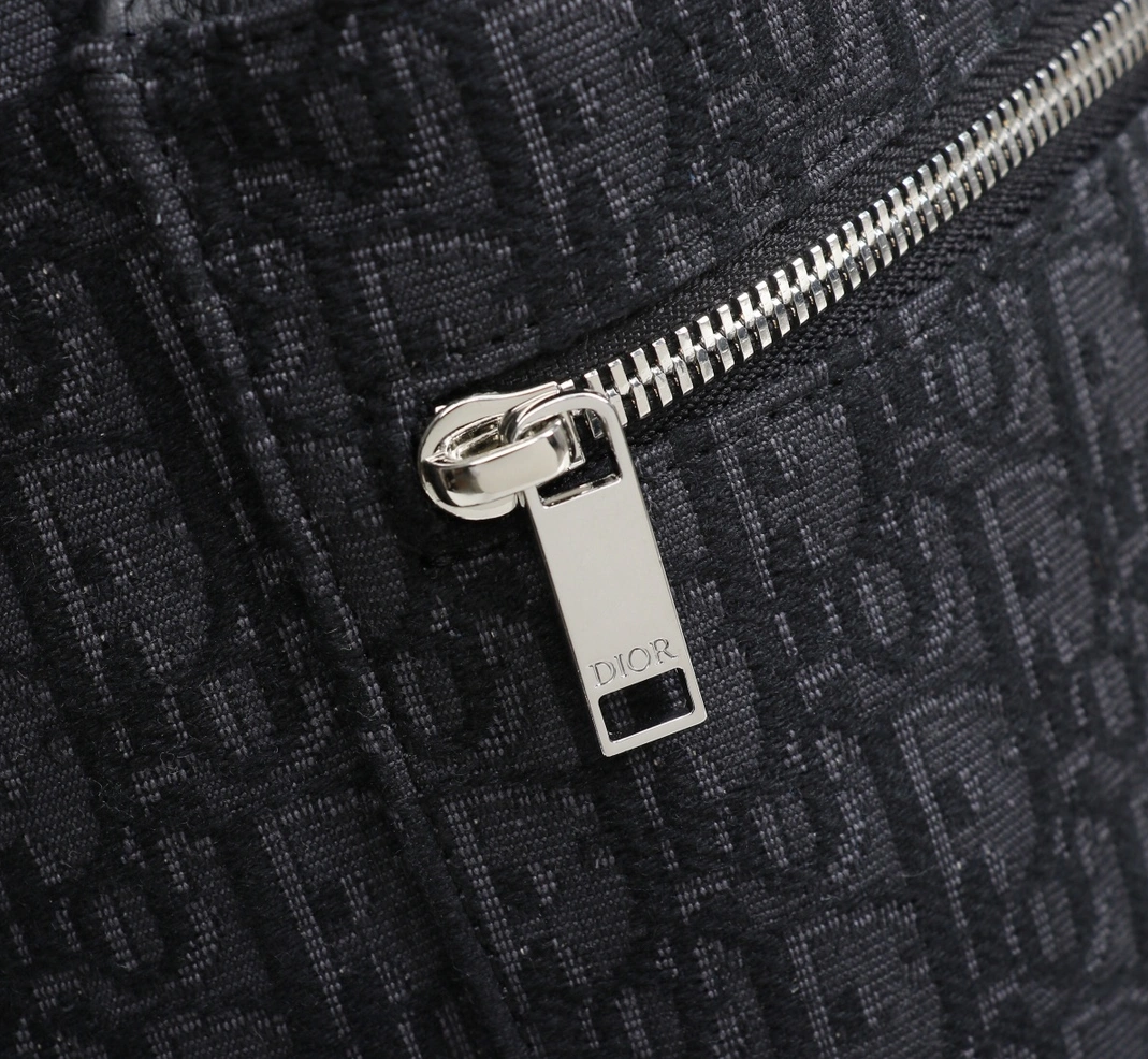 Christian Dior AAA Man Backpacks BestValue 433
