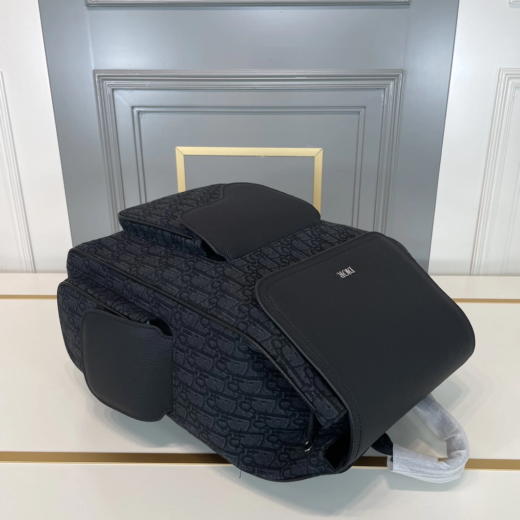 Christian Dior AAA Man Backpacks BestValue 5465