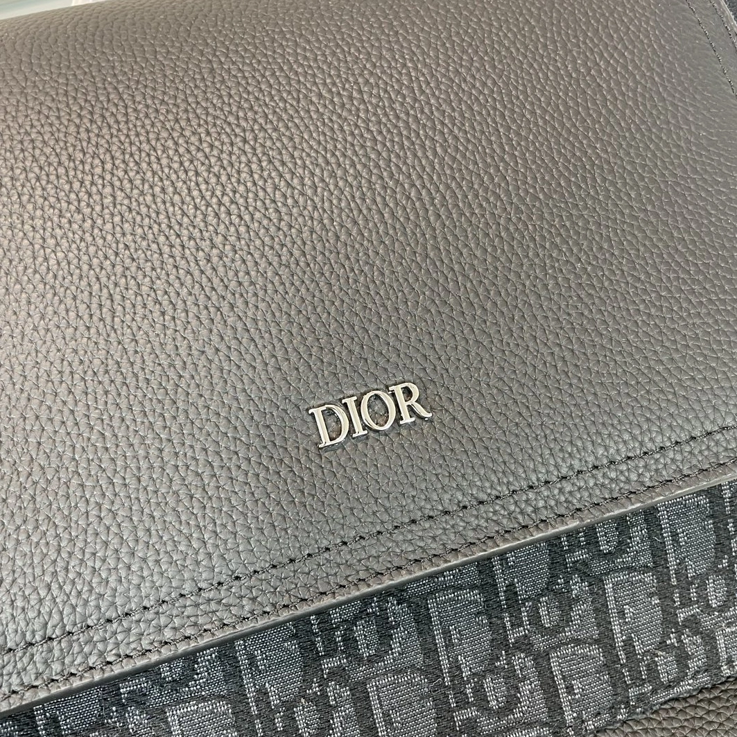 Christian Dior AAA Man Backpacks BestValue 5465