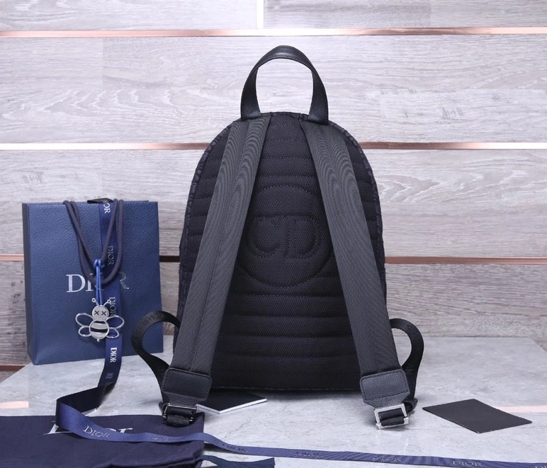 Christian Dior AAA Man Backpacks Classic 2182