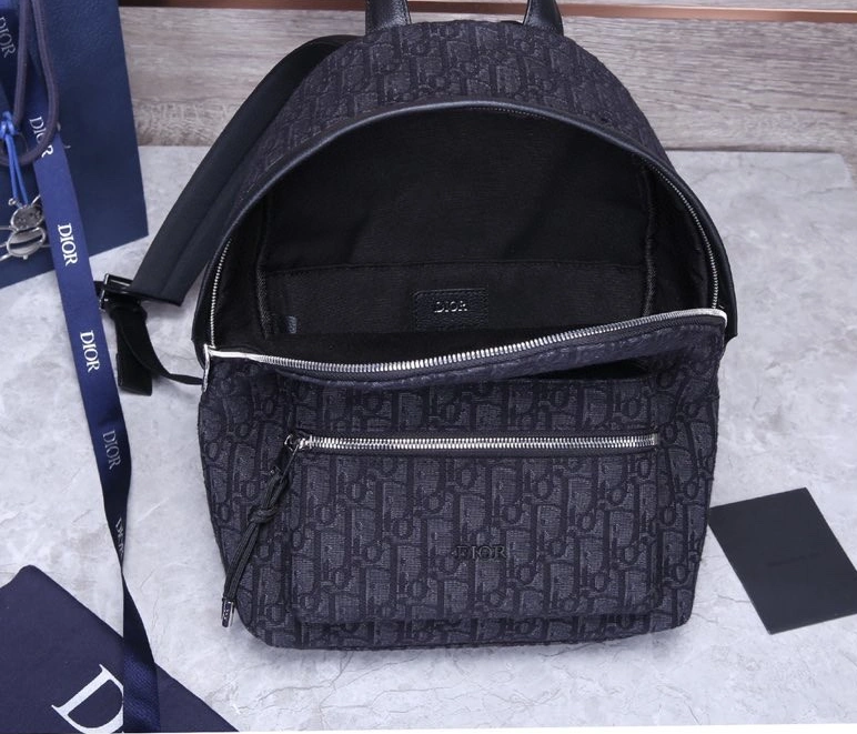 Christian Dior AAA Man Backpacks Classic 2182