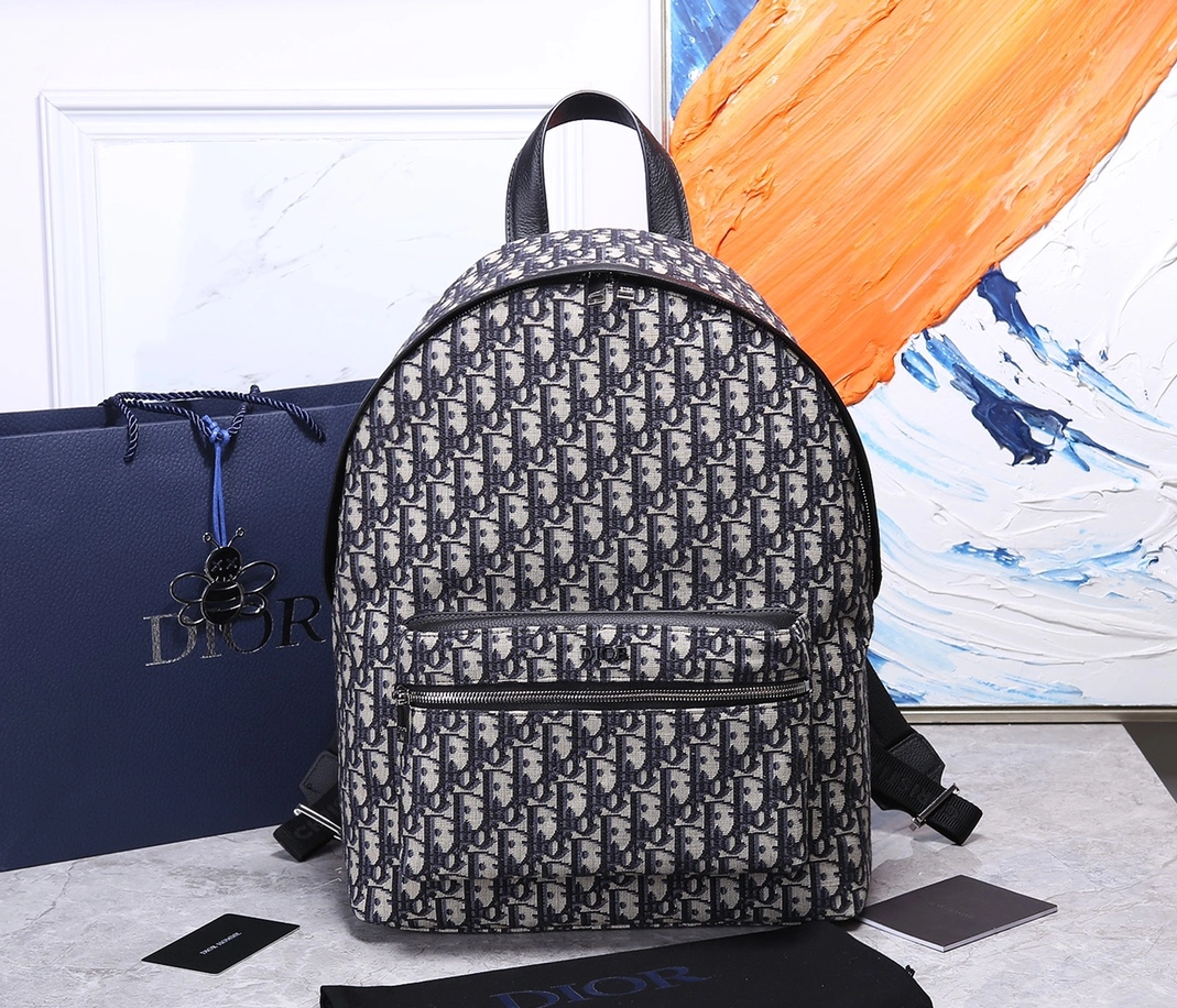 Christian Dior AAA Man Backpacks Classic 5579