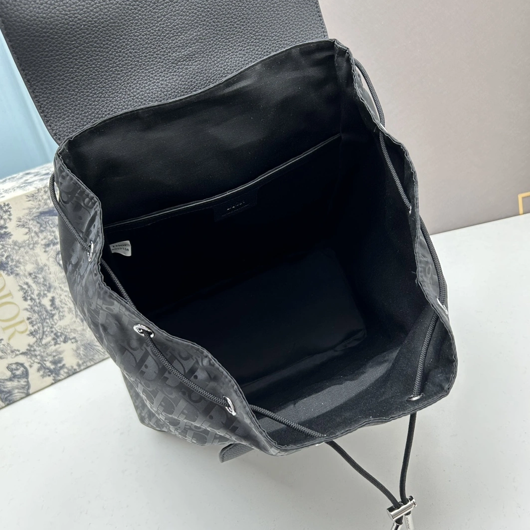 Christian Dior AAA Man Backpacks Functional 3798