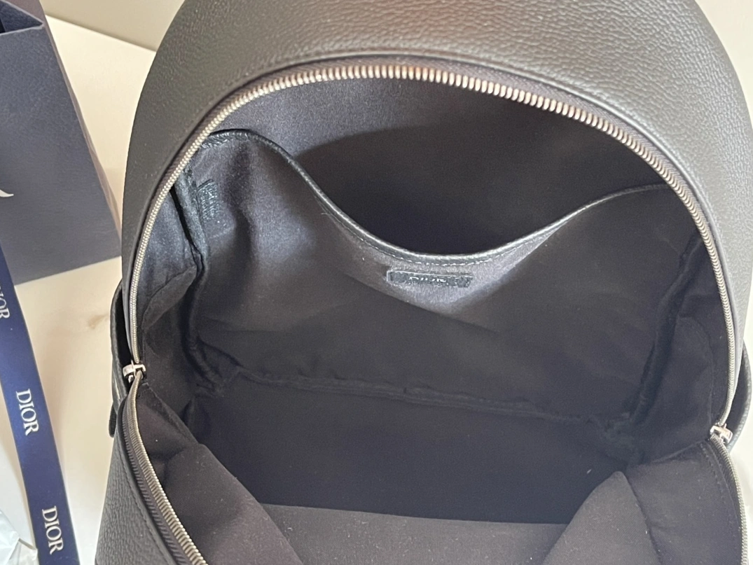 Christian Dior AAA Man Backpacks GoodFit 2246