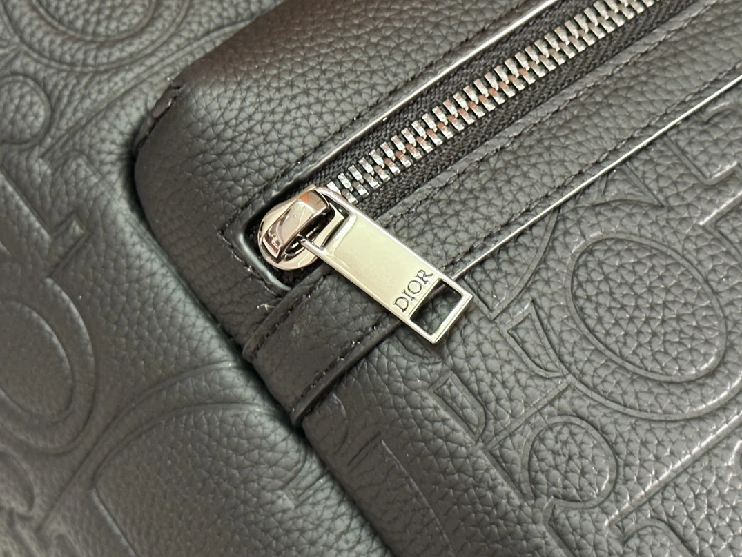 Christian Dior AAA Man Backpacks HighQuality 8647