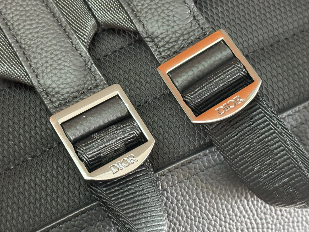 Christian Dior AAA Man Backpacks HighQuality 8647