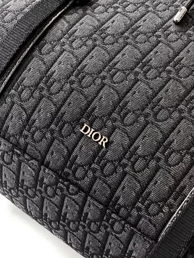 Christian Dior AAA Man Backpacks Lightweight 6770