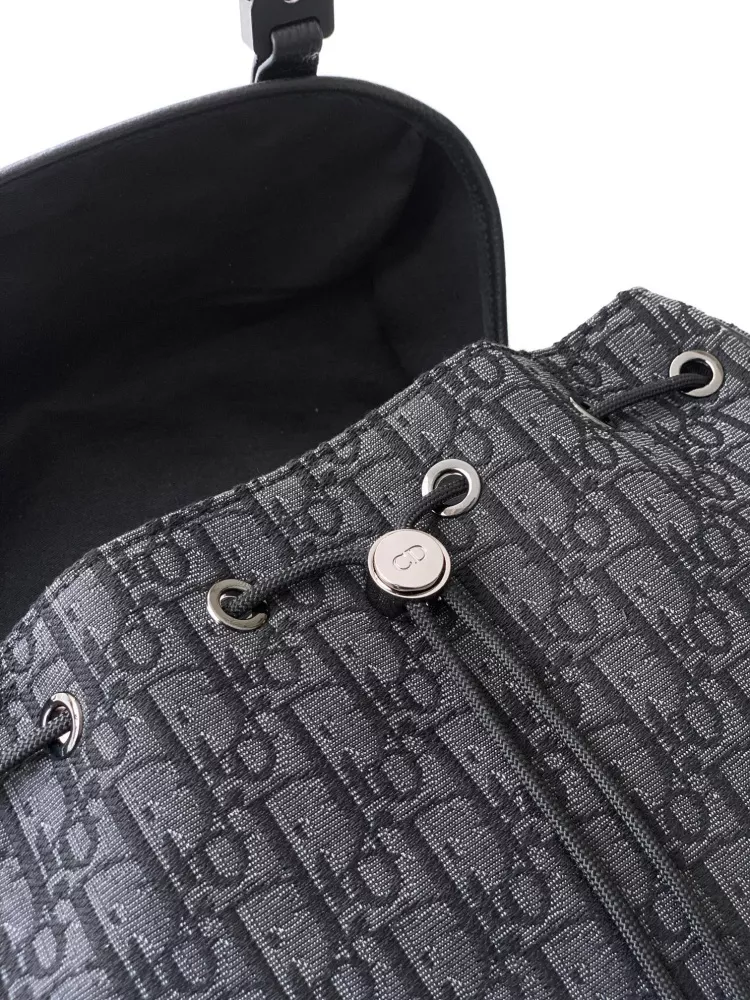 Christian Dior AAA Man Backpacks Lightweight 6770